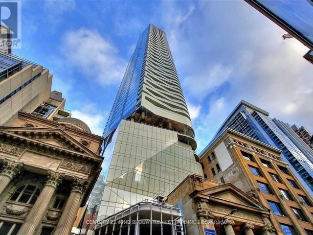 The Massey Tower - 1706 197 Yonge Street - photo 1