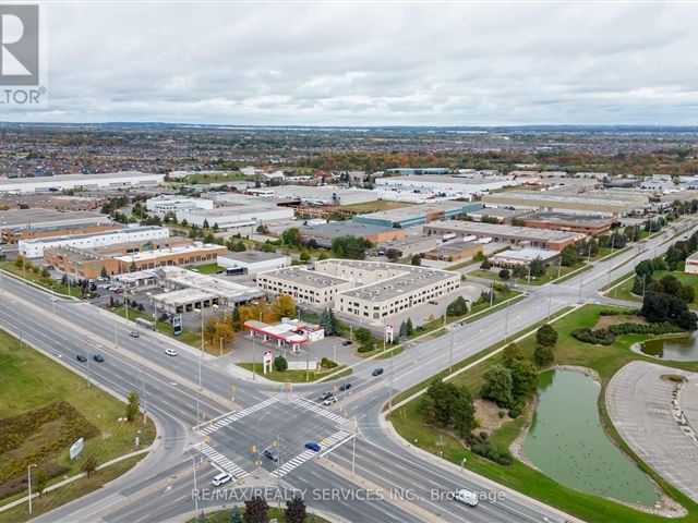 2 Automatic Road Condos - 214 2 Automatic Road - photo 1