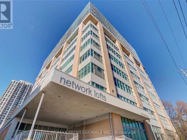 Network Lofts - 801 2 Fieldway Road - photo 1