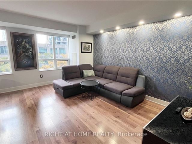 The Element - 319 20 Blue Jays Way - photo 2