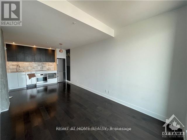 ArtHaus - 2105 20 Daly Avenue - photo 2