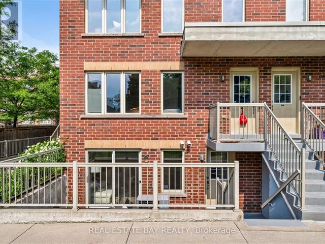 Brownstones on Wallace - 119 30 Elsie Lane - photo 2