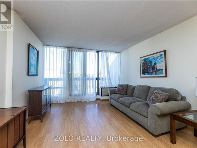 Bayview Place - 516 20 Fashion Roseway - photo 2