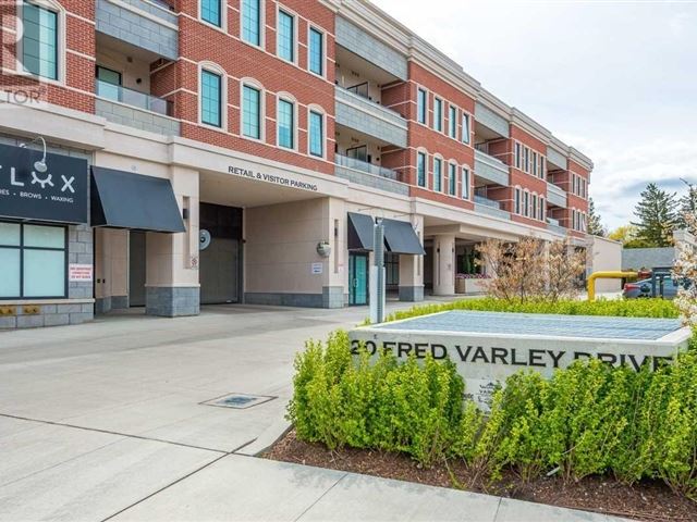 20 Fred Varley Dr, Varley Condominium Residences