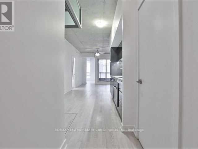 Twenty Lofts - 316 20 Gladstone Avenue - photo 2