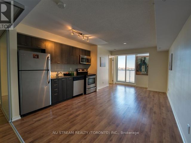 Fuzion - 1216 20 Joe Shuster Way - photo 3