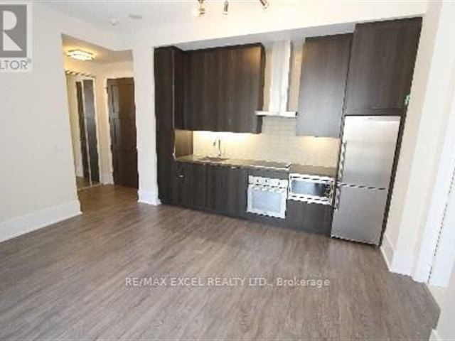 300 Front Street West - 917 20 John Street - photo 2