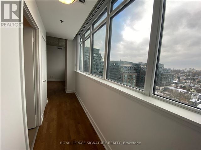 The Carnaby - 921 11 Peel Avenue - photo 2