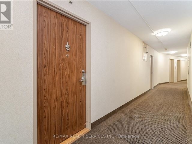 50 Mississauga Valley - 1604 20 Mississauga Valley Boulevard - photo 3