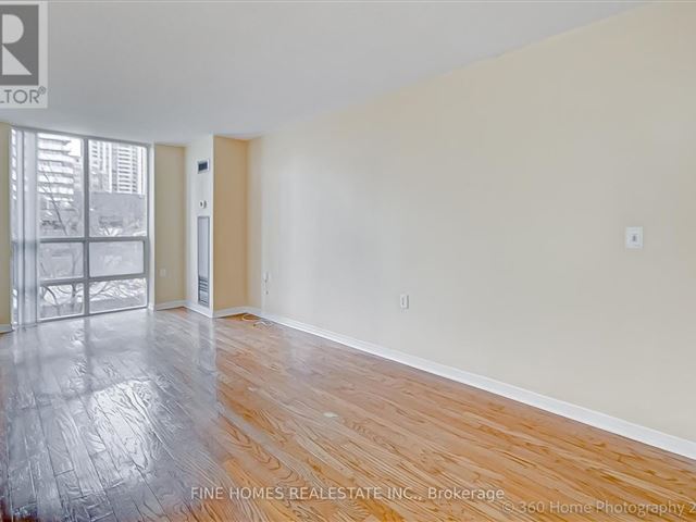 Princess Place - 208 20 Olive Avenue - photo 2