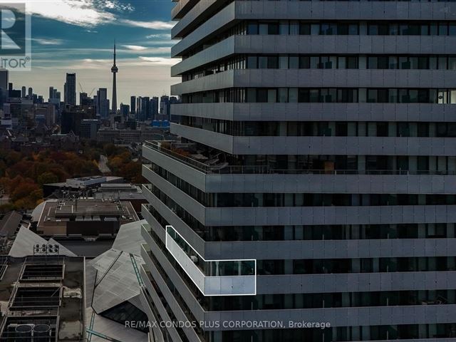 Exhibit Residences - 2105 200 Bloor Street West - photo 2