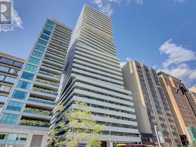 Exhibit Residences - 1904 200 Bloor Street West - photo 1