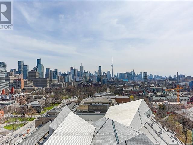 Exhibit Residences - 1904 200 Bloor Street West - photo 3