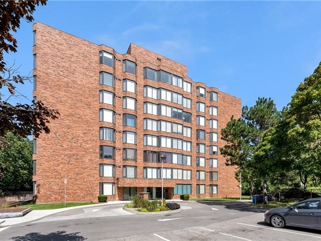 200 Limberidge Condos - 604 200 Limeridge Road West - photo 1