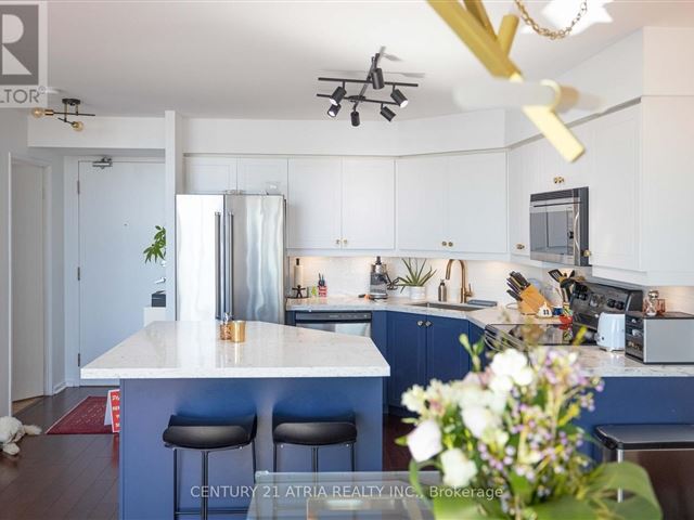 Mystic Pointe - Skylofts 2 - 401 200 Manitoba Street - photo 2