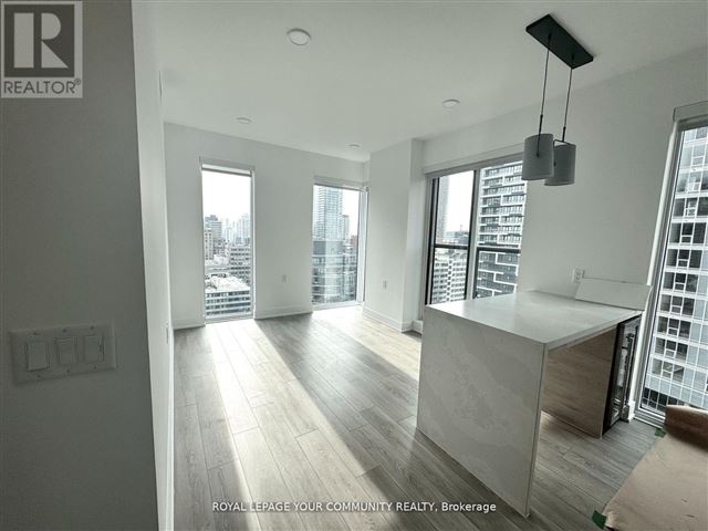 The Parker - 1804 200 Redpath Avenue - photo 2