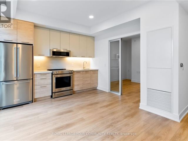 The Parker - 3410 200 Redpath Avenue - photo 2