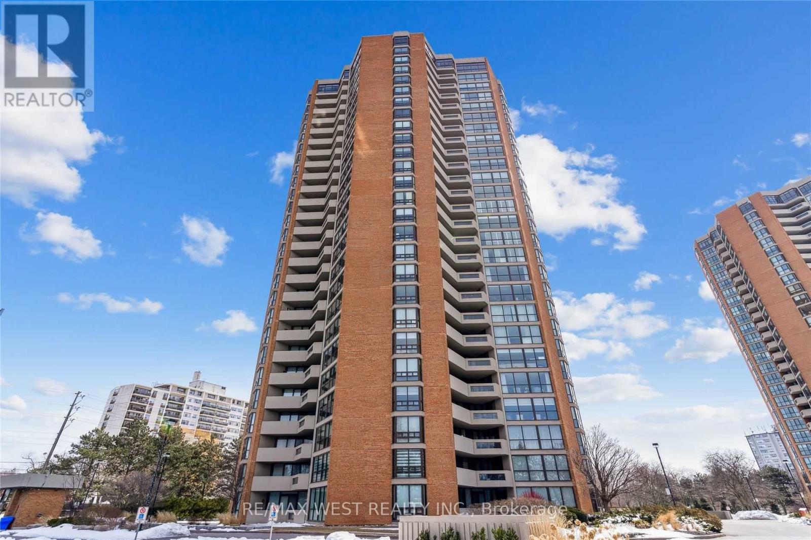 2000 Islington Avenue, Unit 1504, Toronto — For sale @ $800,000 ...