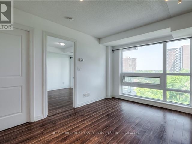 Ultra at Herons Hill - 608 2015 Sheppard Avenue East - photo 2