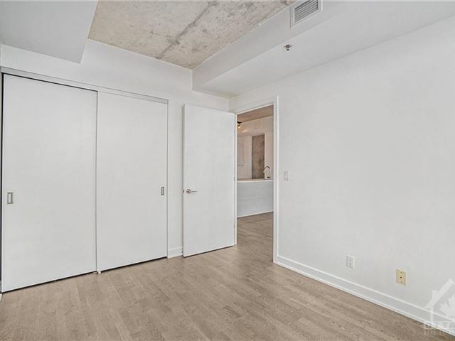 SoBa Condos - 1805 203 Catherine Street - photo 3