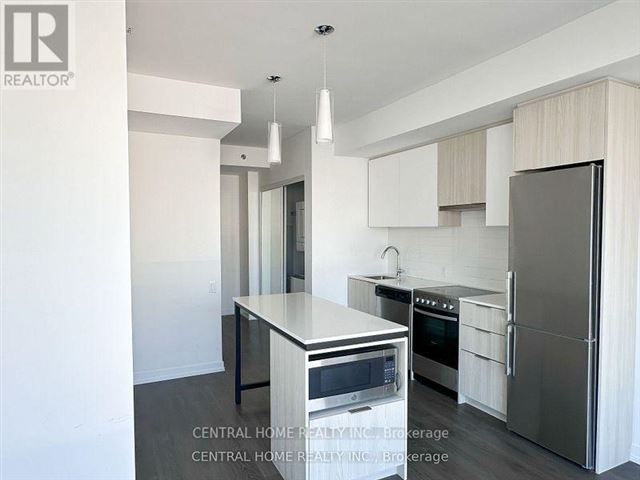 Theory Condos - 806 203 College Street - photo 2