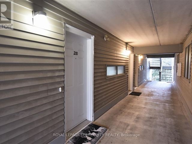 Forest Chase - 210 2040 Cleaver Avenue - photo 2