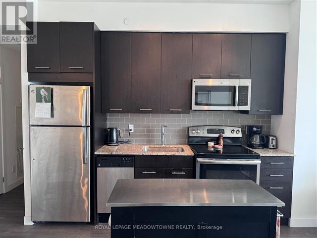 Carmelina Condos - 815 2055 Danforth Avenue - photo 3