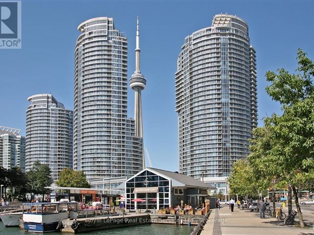 Waterclub 2 - South Tower - 2208 208 Queens Quay West - photo 1