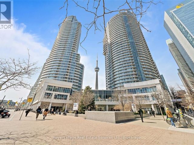 Waterclub 2 - South Tower - 2208 208 Queens Quay West - photo 2