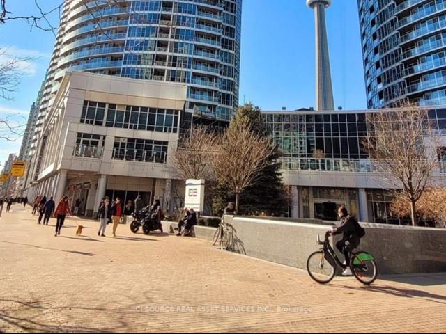 Waterclub 2 - South Tower - 2703 208 Queens Quay West - photo 2