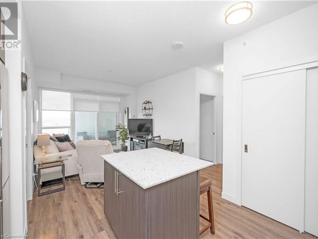 Paradigm Condos - 1805 2087 Fairview Street - photo 2