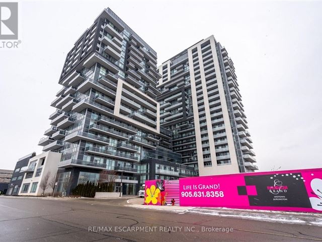 Paradigm Condos - 1908 2087 Fairview Street - photo 1