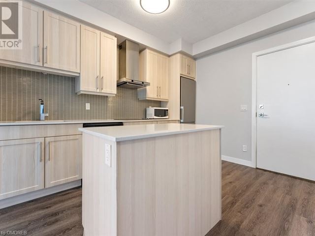 Paradigm Condos - 1301 2087 Fairview Street - photo 1