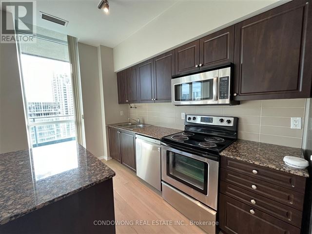 Neptune | Neptune 2 At Waterpark City - 1669 215 Fort York Boulevard - photo 3