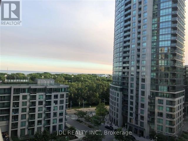 Neptune | Neptune 2 At Waterpark City - 1055 215 Fort York Boulevard - photo 2