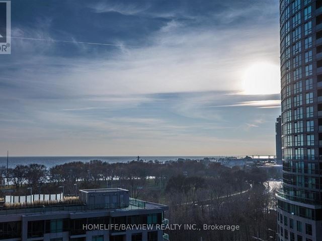 Neptune | Neptune 2 At Waterpark City - 1174 215 Fort York Boulevard - photo 2