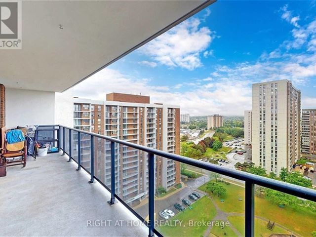 Fraser Towers - 1806 21 Knightsbridge Road - photo 2