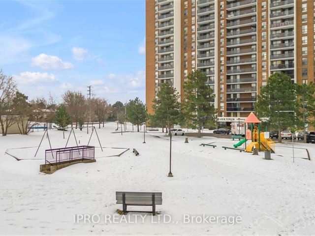 Fraser Towers - 1903 21 Knightsbridge Road - photo 2