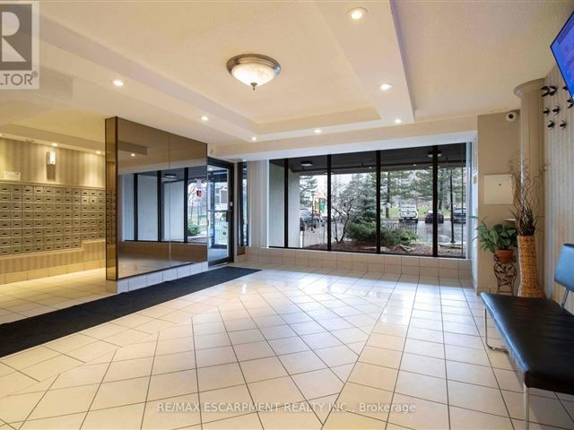 Fraser Towers - 1602 21 Knightsbridge Road - photo 3