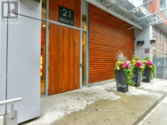 Boutique Condos - lph02 21 Nelson Street - photo 2