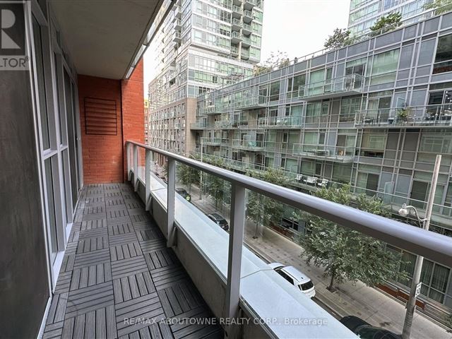 Boutique Condos - 423 21 Nelson Street - photo 2