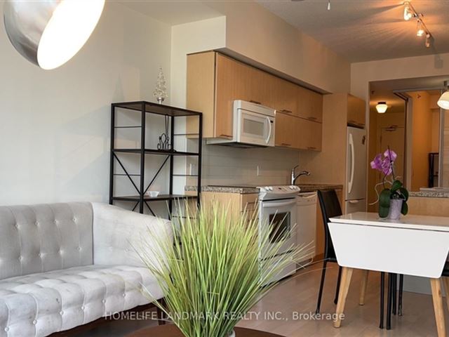 Boutique Condos - 1001 21 Nelson Street - photo 2