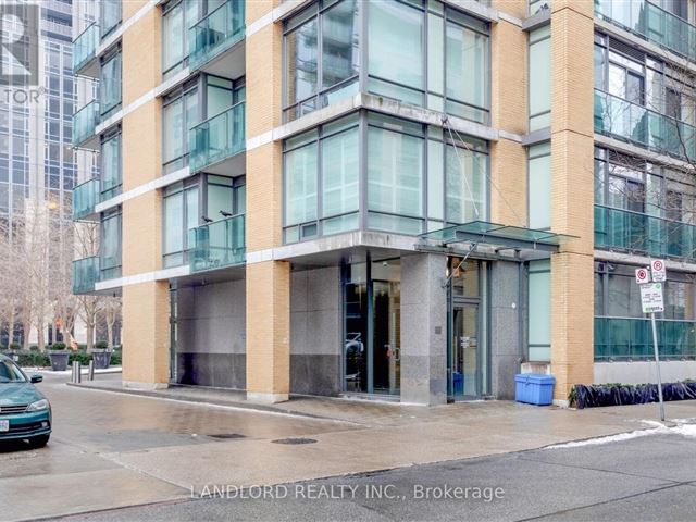 The Villas at 18 Yorkville - 209 21 Scollard Street - photo 3