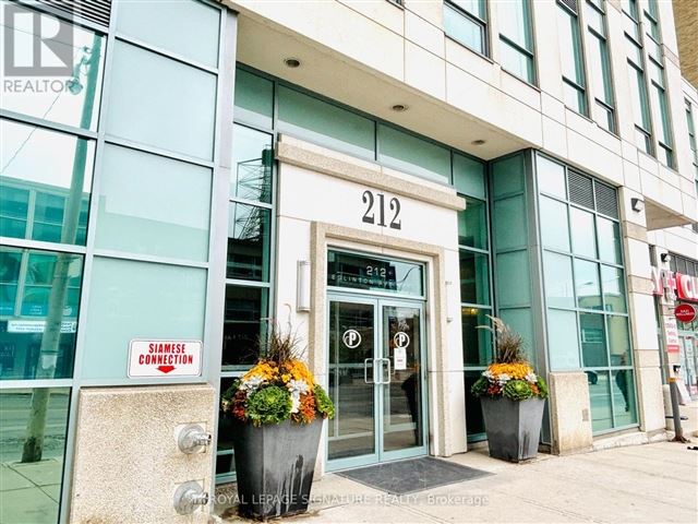 Panache - 311 212 Eglinton Avenue East - photo 2