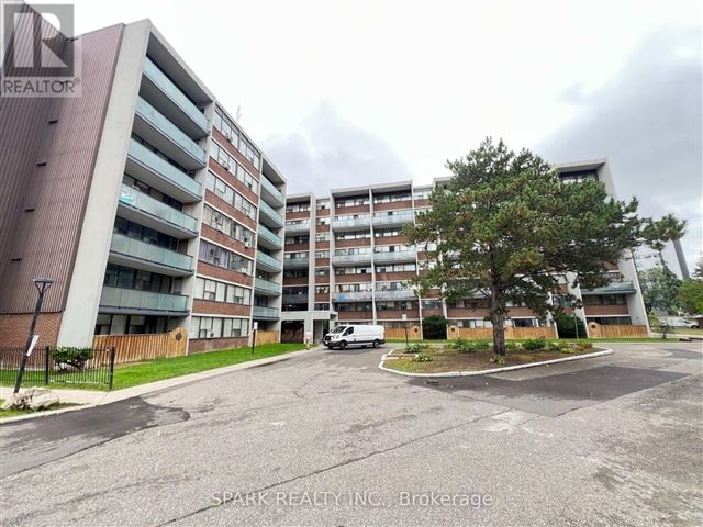 2121 Roche Condos - 301 2121 Roche Court - photo 2