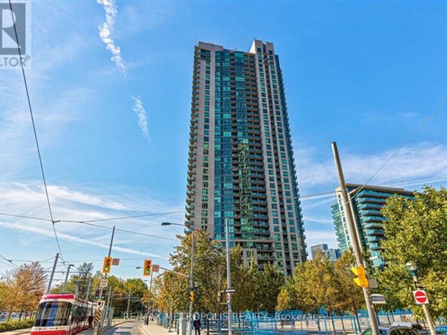 Neptune | Neptune 2 At Waterpark City - 208 215 Fort York Boulevard - photo 1