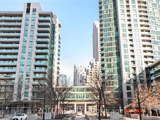 Neptune | Neptune 2 At Waterpark City -  215 Fort York Boulevard - photo 1