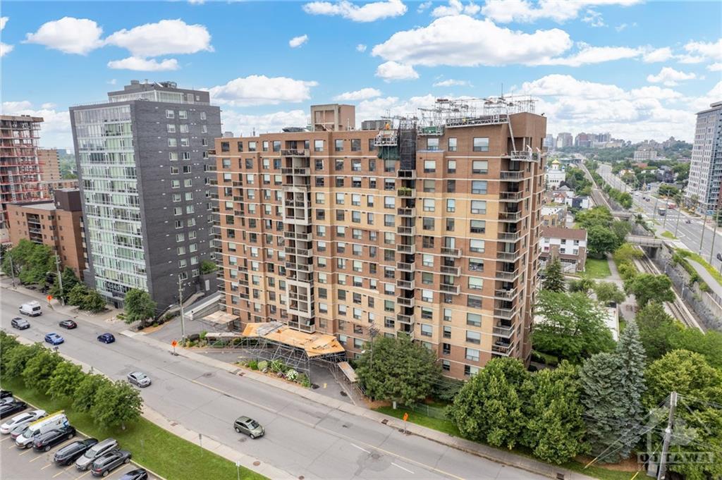 215 Parkdale Avenue, Unit 301, Ottawa — For sale 479,900