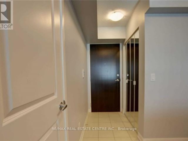 One Sherway Tower Three - 1905 215 Sherway Gardens Road - photo 3