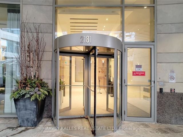 Quantum South Tower - 2503 2181 Yonge Street - photo 2